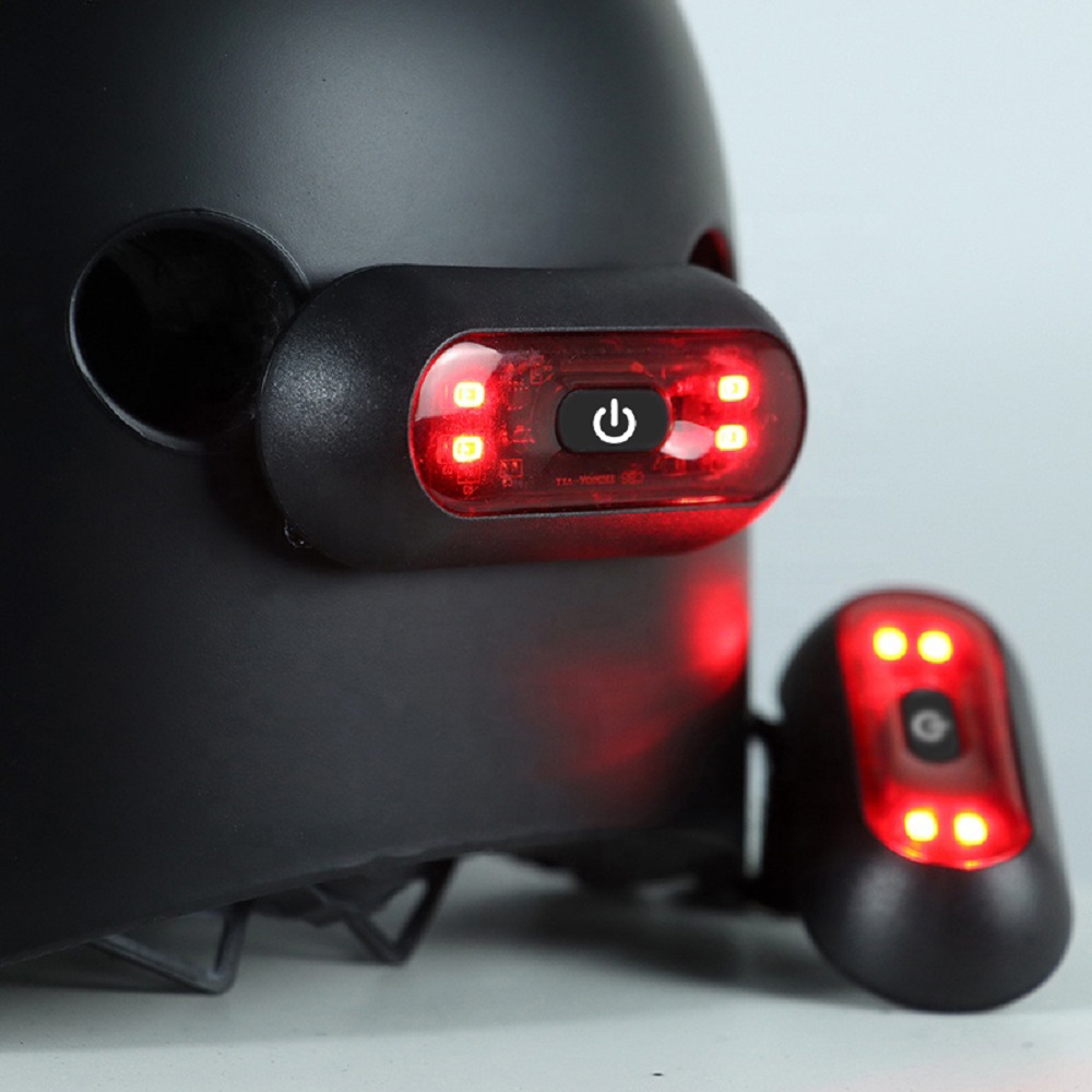 Cycling Gear And Accessories - 4 ランプビーズ自転車ヘルメット Led ライト充電式安全テールライトバイクオートバイアクセサリーヘルメットモト USB ヘルメットライト