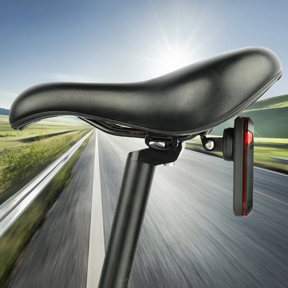 自転車テールライトシートポストブラケット角度調整可能サイクリ - Bike Tail Light のレビューと価格