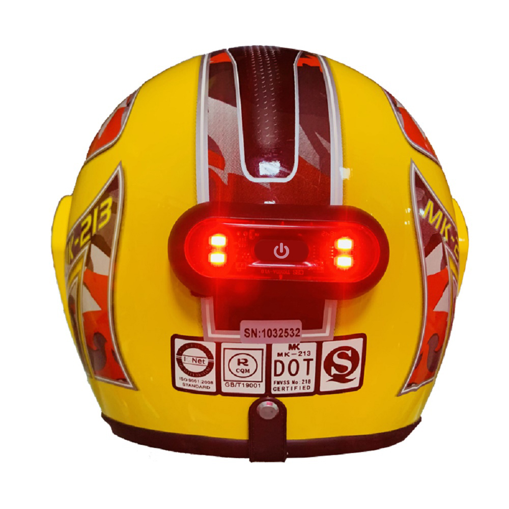 4 ランプビーズ自転車ヘルメット Led ライト充電式安全テ - Cycling Gear And Accessories のレビューと価格